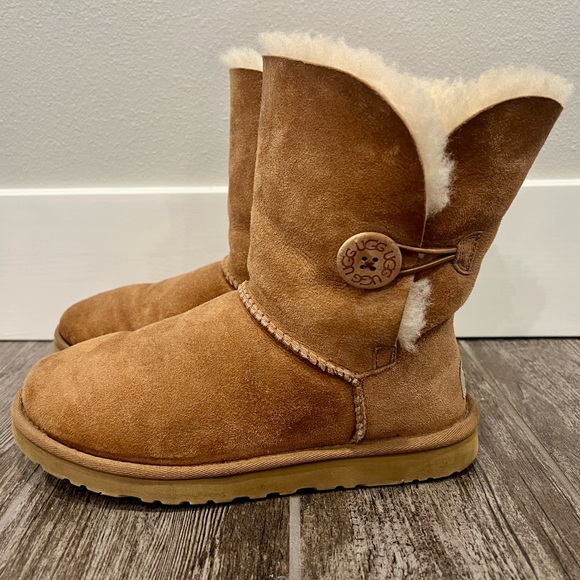 UGG Bailey Button Boots - Picture 3 of 5